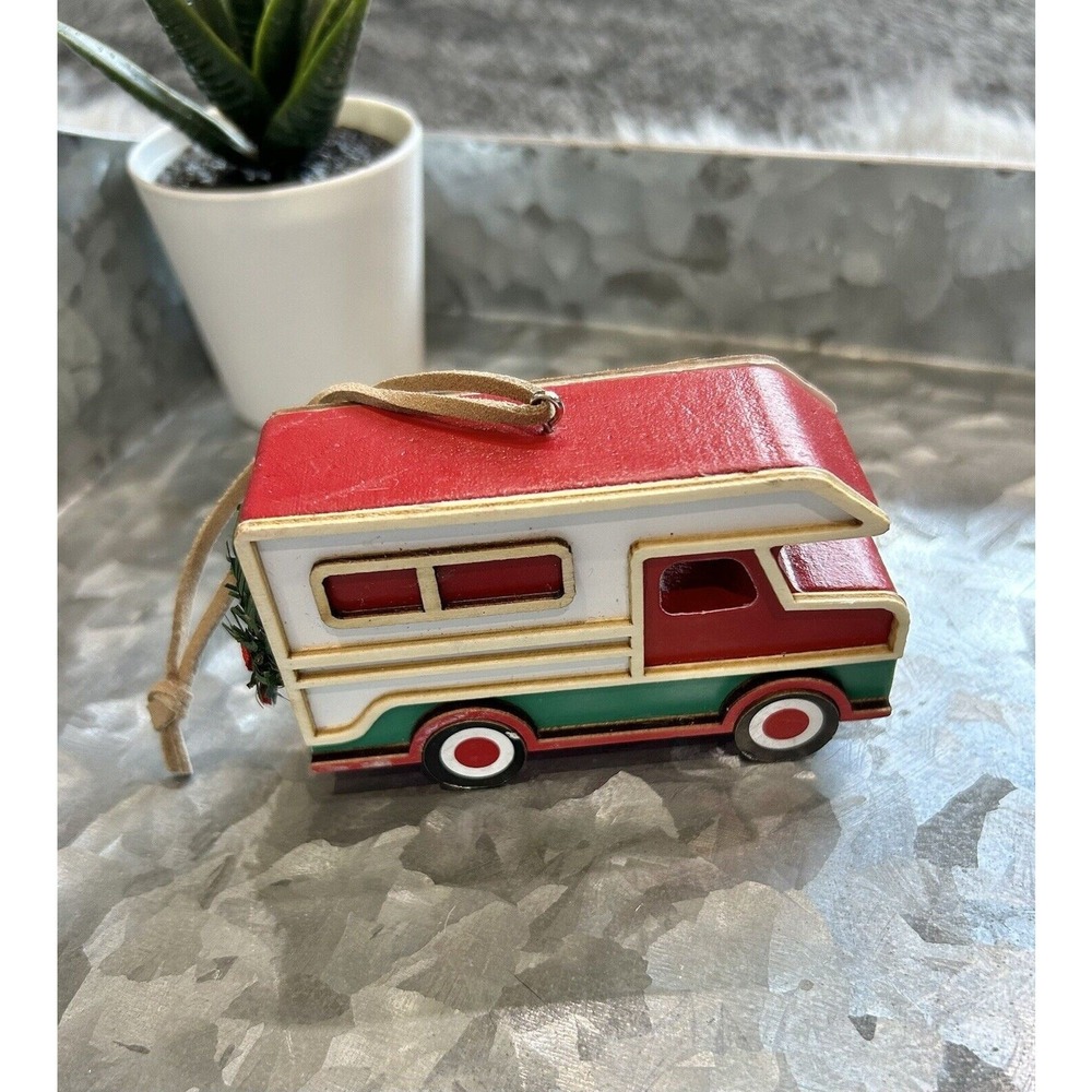Holiday Camper Christmas‎ Ornament NEW Glamping Wreath